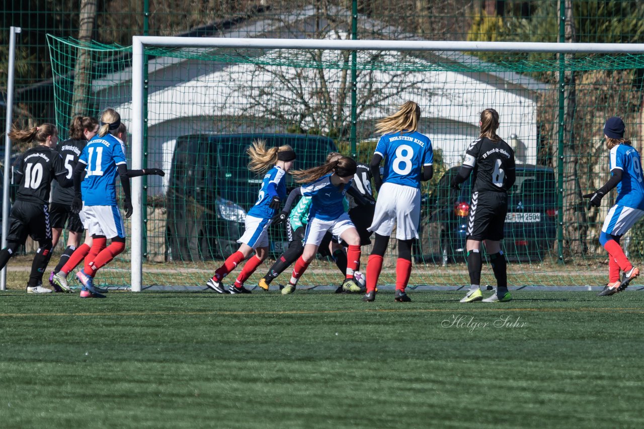 Bild 209 - B-Juniorinnen Halbfinale SVHU - Holstein Kiel : Ergebnis: 3:0